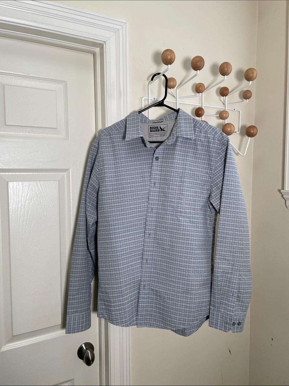 Eddie Bauer Performance Long-Sleeve Dress Button Down Shirt - Grey M